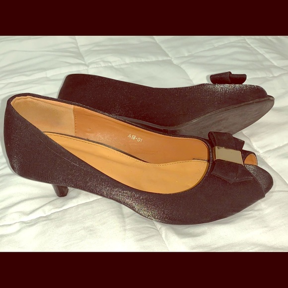 Women Shoes size 9-10 - Picture 1 of 3